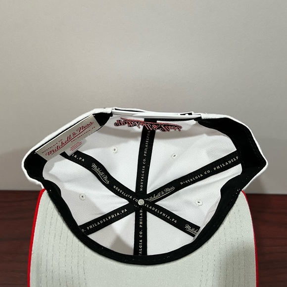 Mitchell & Ness, SnapBack Hat, Houston Rockets - Picture 4 of 8